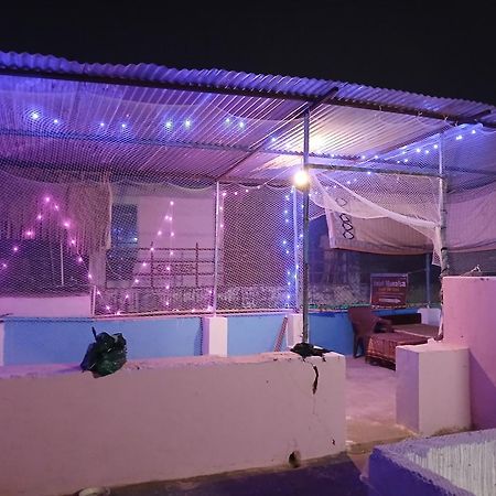 Hostel Monalisa 布什格尔 外观 照片