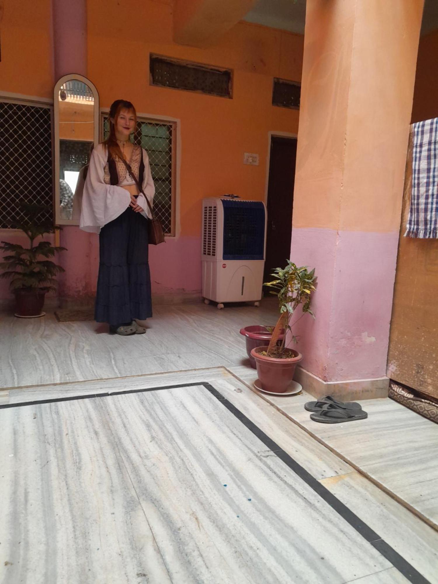 Hostel Monalisa 布什格尔 外观 照片