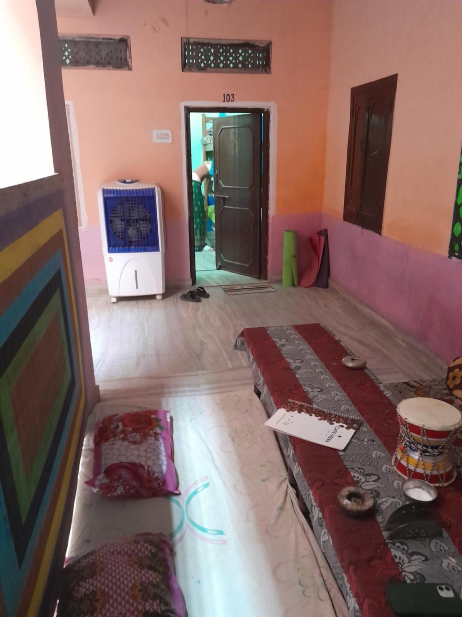 Hostel Monalisa 布什格尔 外观 照片