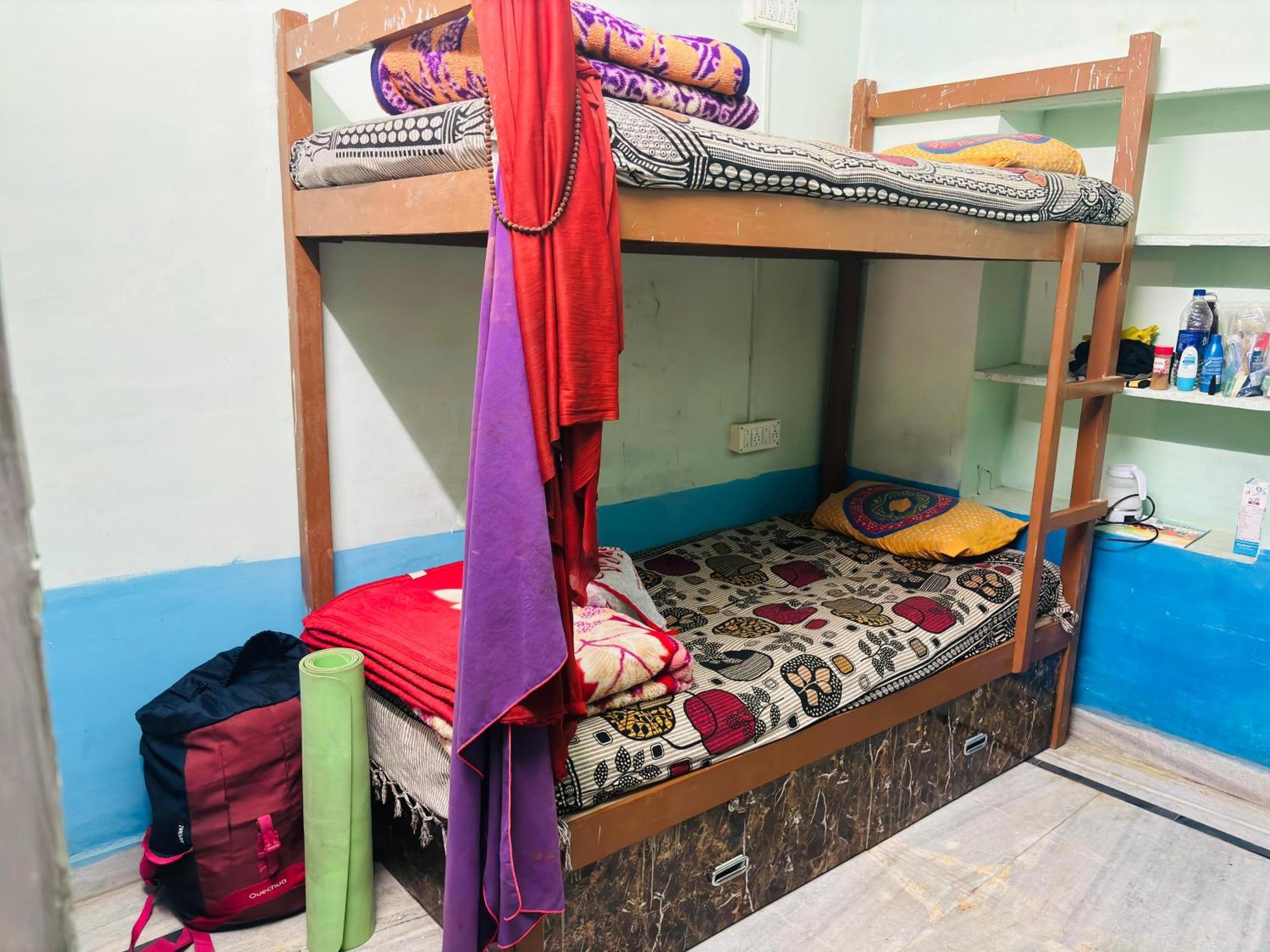 Hostel Monalisa 布什格尔 外观 照片