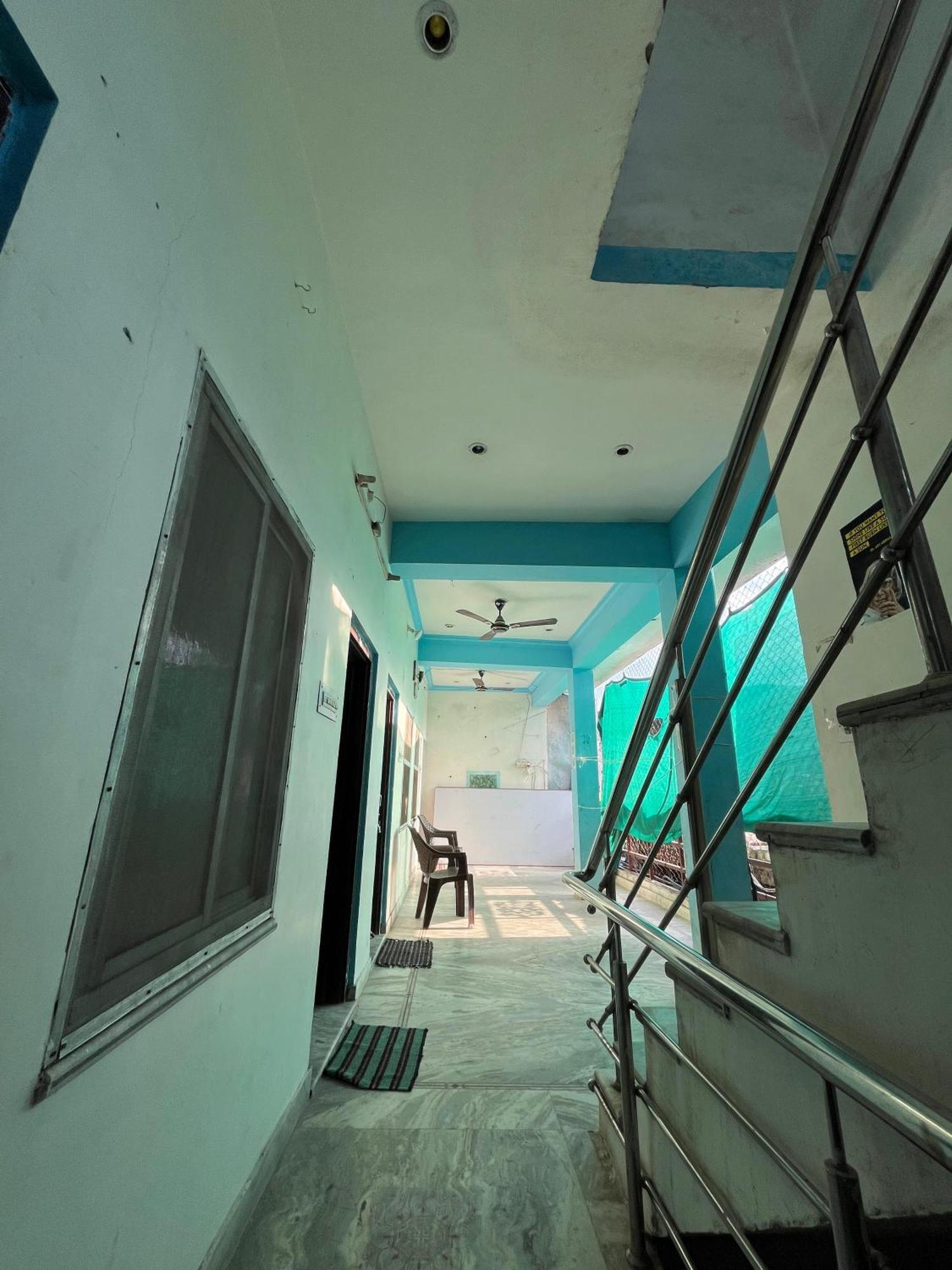 Hostel Monalisa 布什格尔 外观 照片