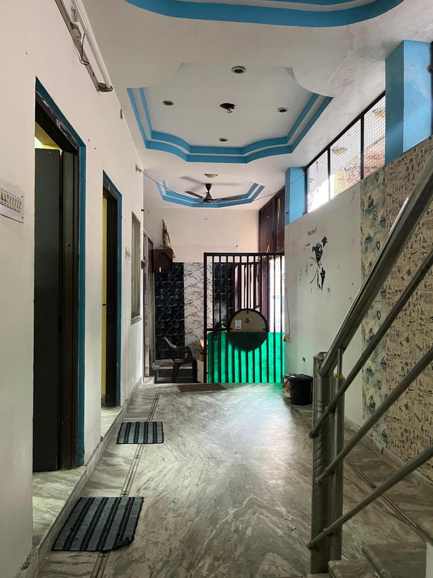 Hostel Monalisa 布什格尔 外观 照片