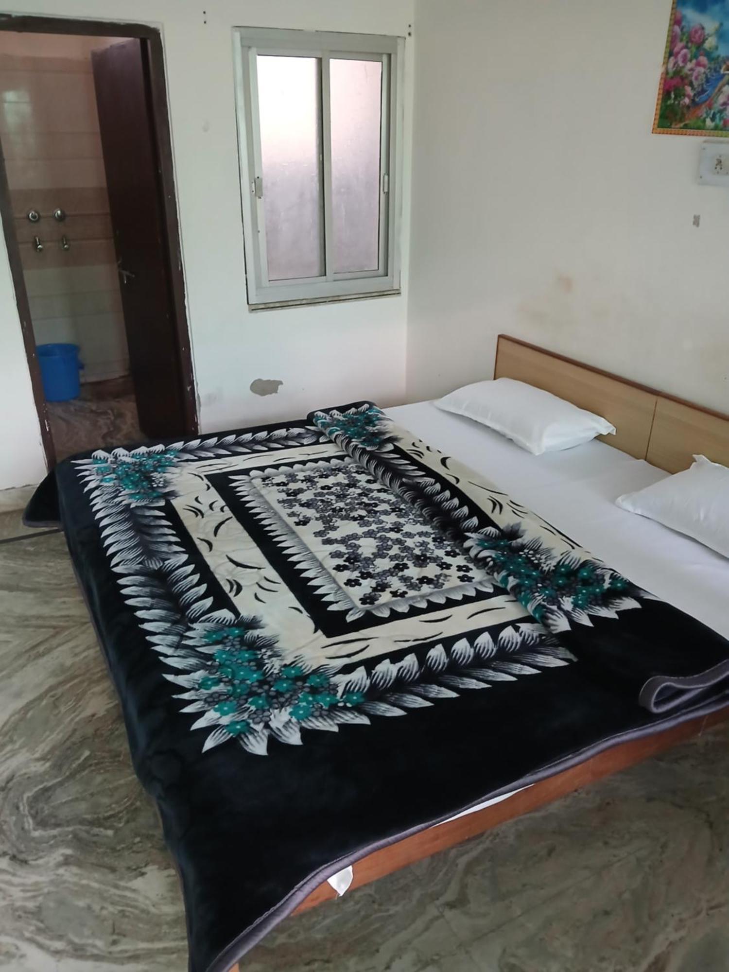 Hostel Monalisa 布什格尔 外观 照片