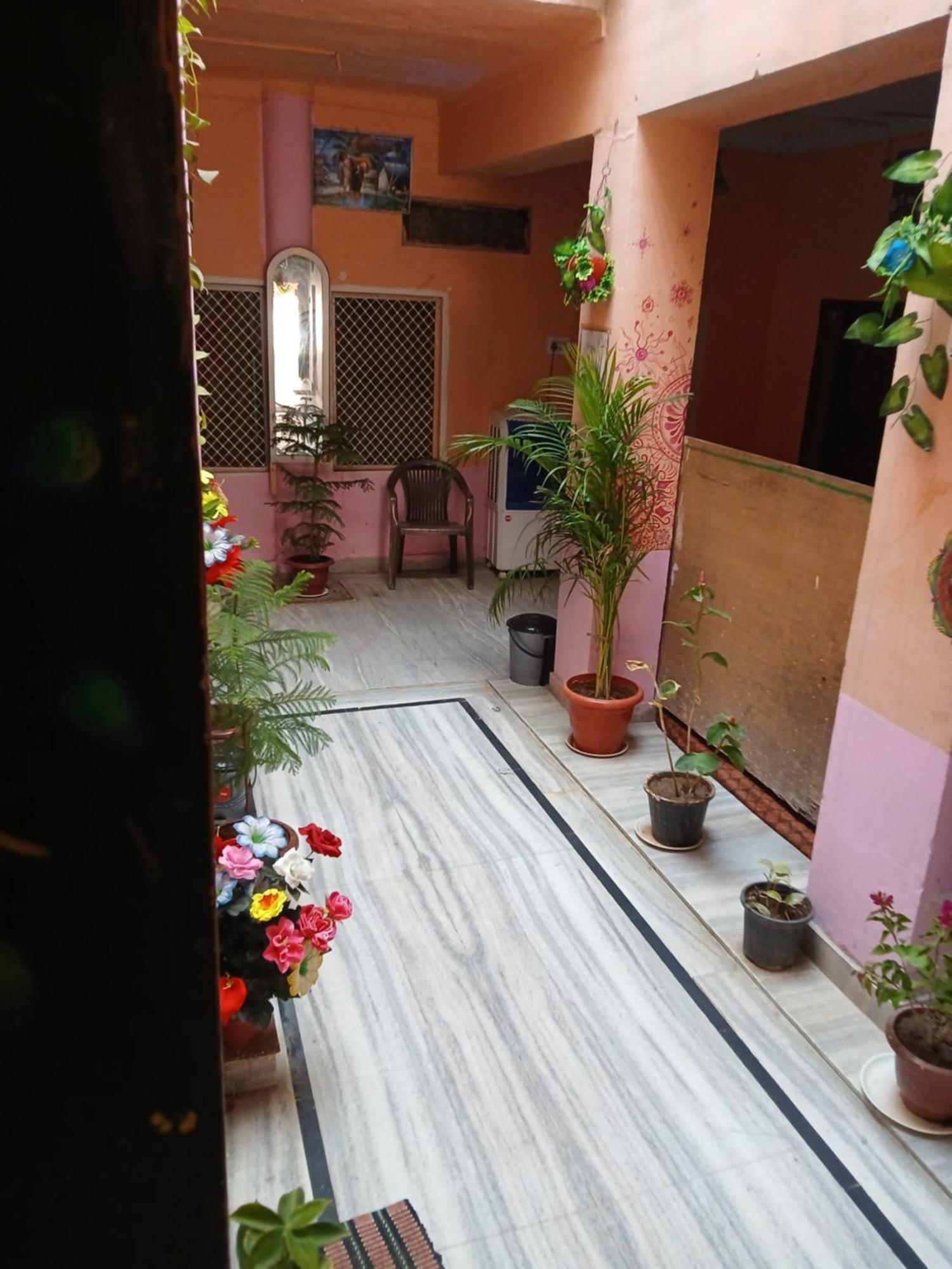 Hostel Monalisa 布什格尔 外观 照片