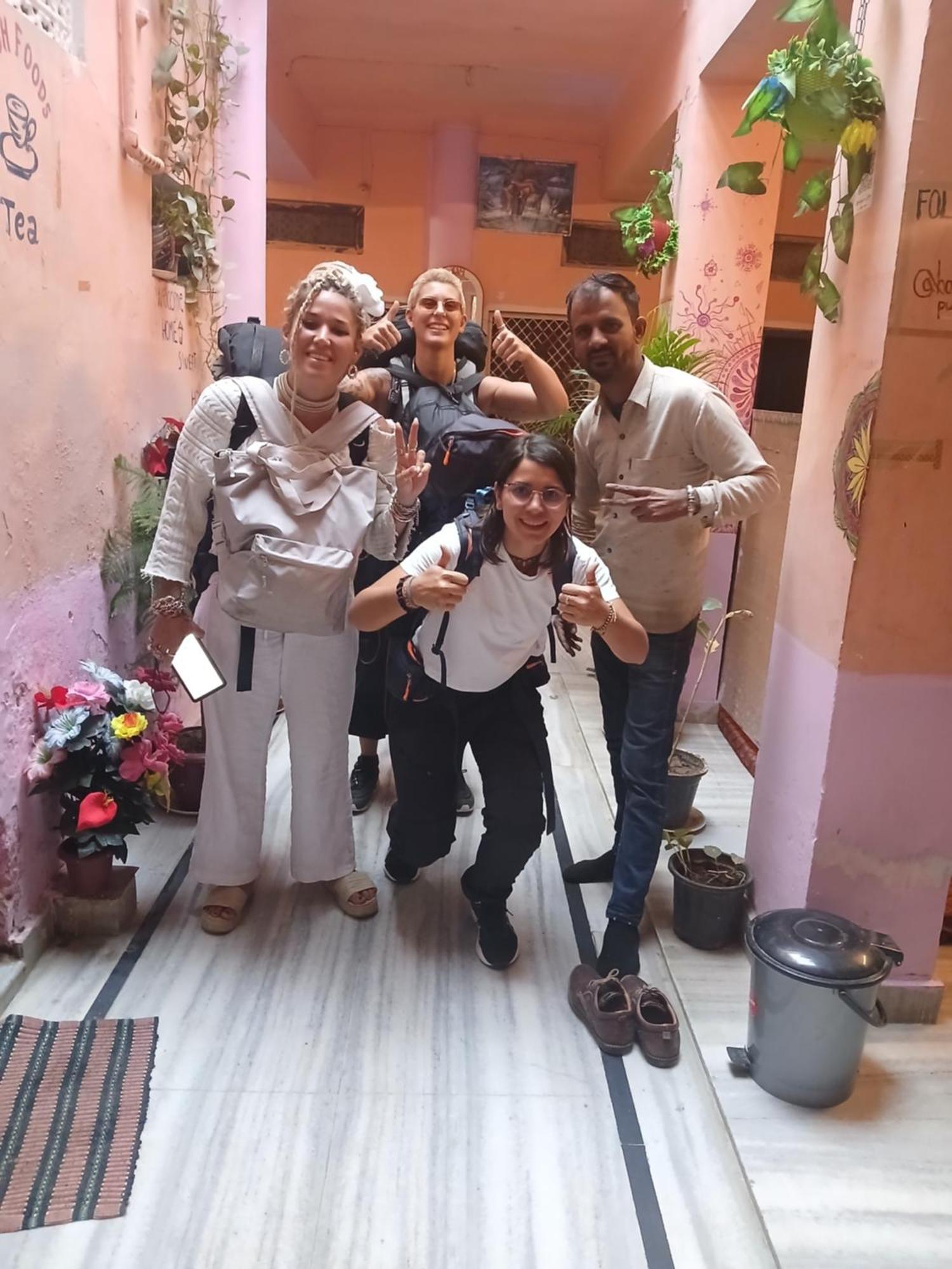 Hostel Monalisa 布什格尔 外观 照片