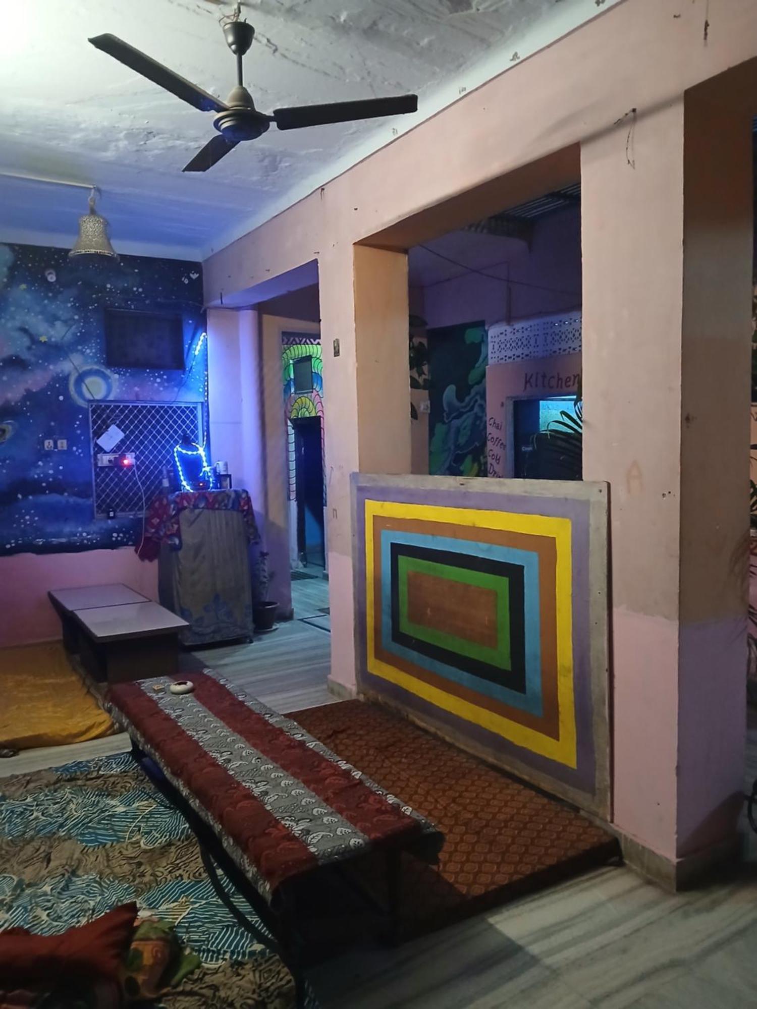 Hostel Monalisa 布什格尔 外观 照片