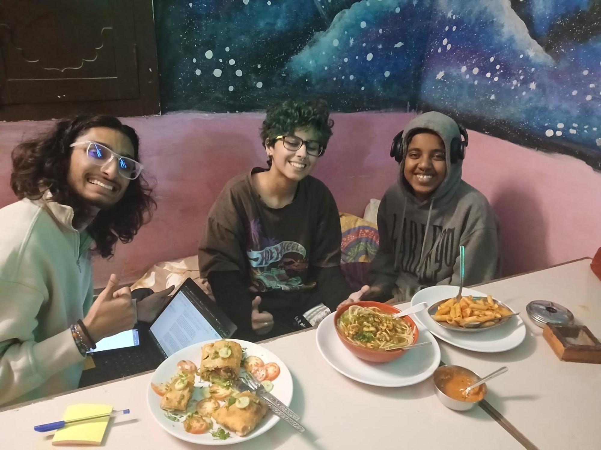 Hostel Monalisa 布什格尔 外观 照片
